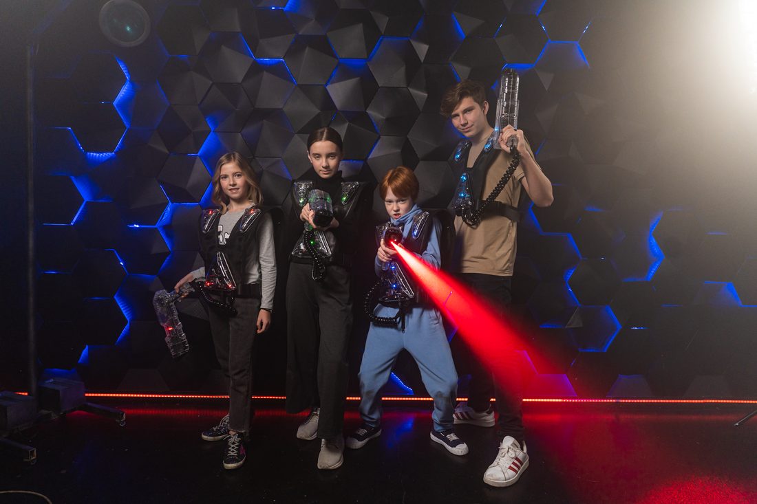 Команда на арене — квесты LaserLand