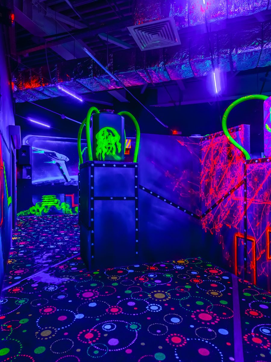 Реальная арена LaserLand — квест «Бункер» в Москве