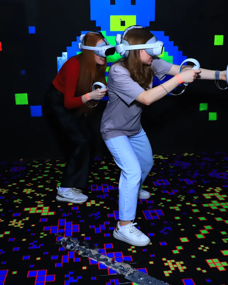 Игроки на VR-арене LaserLand — фото 5