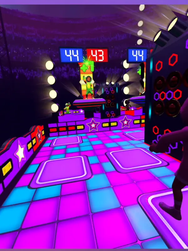 VR-игра «Танцевальный баттл» на арене LaserLand