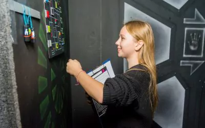 Alt image